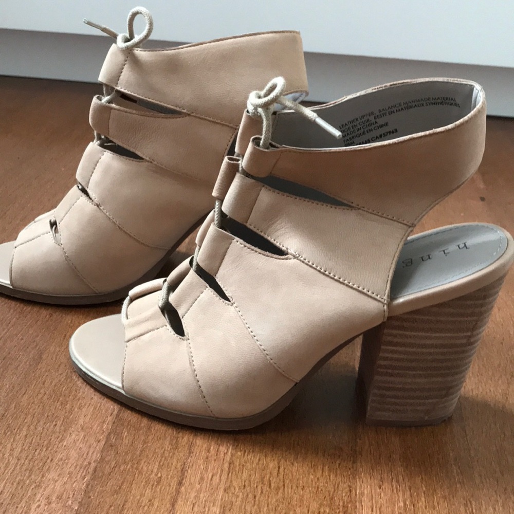 Hinge lace up block heel sandal